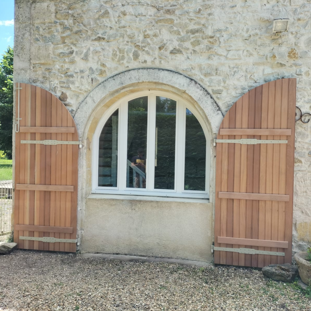 Atelier Peny – conception et pose de portes et fenêtres en bois