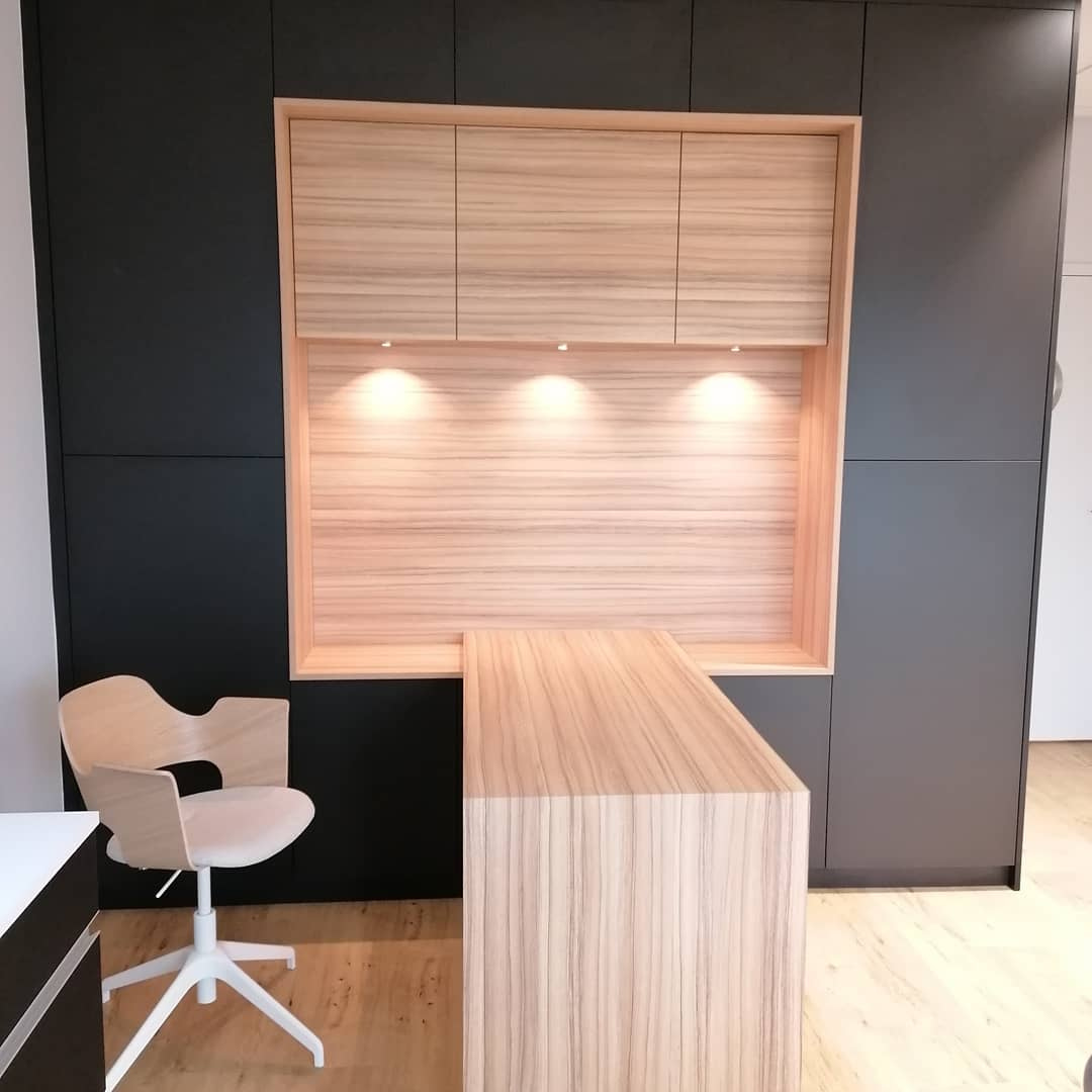 Création sur mesure de mobilier bois pour salon ou bureau