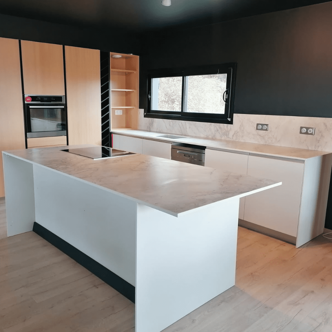 Mobilier de cuisine fabriqué artisanalement en atelier
