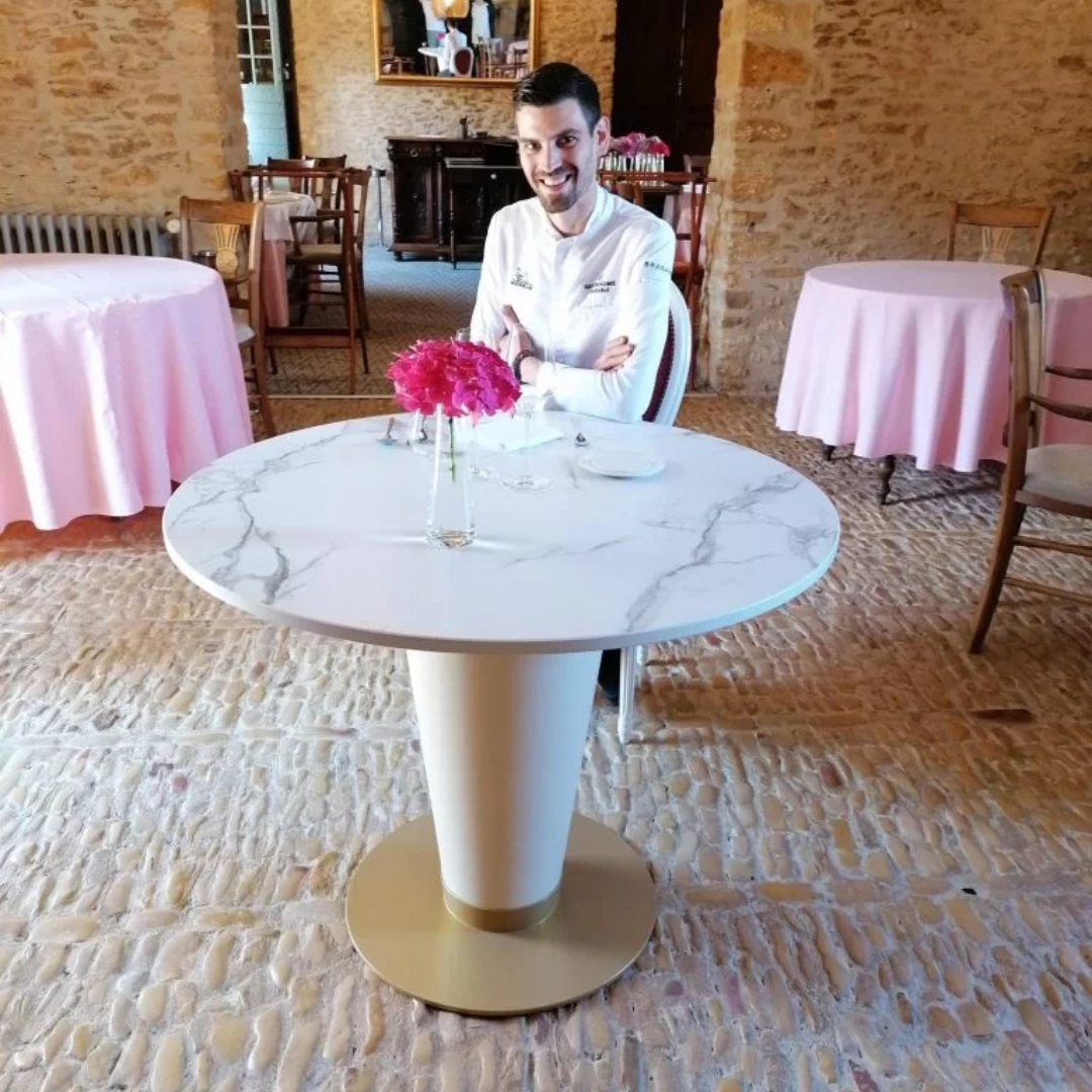 Ébénisterie d’art au service de la gastronomie – mobilier sur mesure